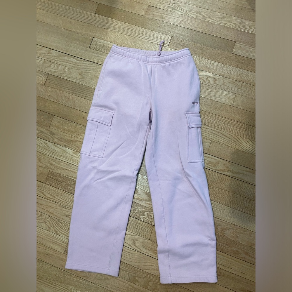 Aritzia Cozy Sweatfleece Mega Cargo Sweatpants- Villa Pink